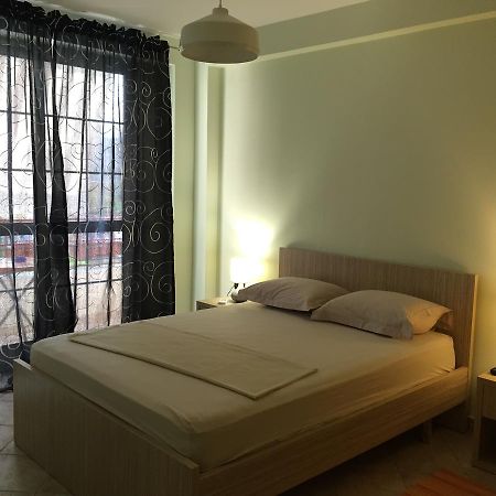 Andi Apartments Tirana Exterior foto
